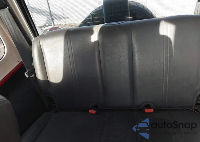 1J4FA49S24P720488: 40767997