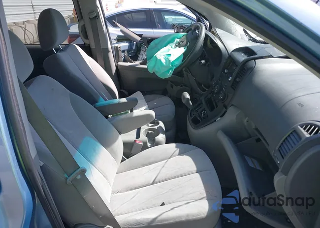 KNDMB233696300424: 40769018