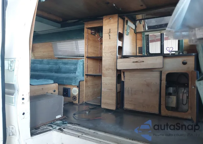 1FDHS34G0MHA09337: 40770159