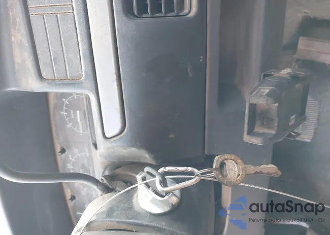 1FTHF26H4PLB00833: 40770211