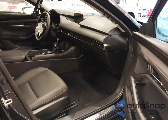 3MZBPACM0RM424679: 40770731