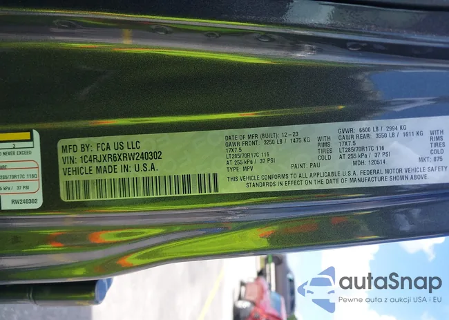 1C4RJXR6XRW240302: 40772081