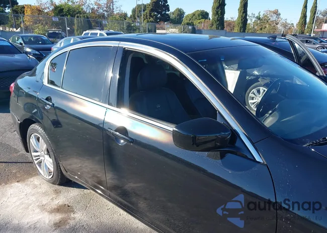 JN1CV6AP1AM403673: 40776828