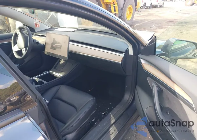 5YJ3E1EA6PF383198: 40780510