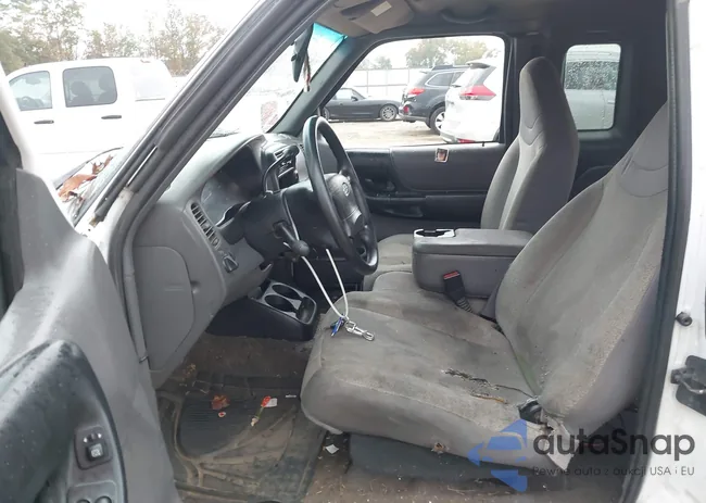 1FTYR14V71TA94513: 40782756