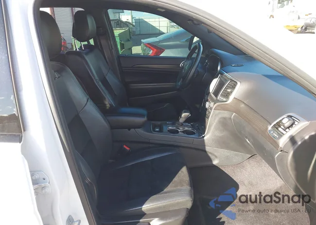 1C4RJFAG2JC104332: 40784075