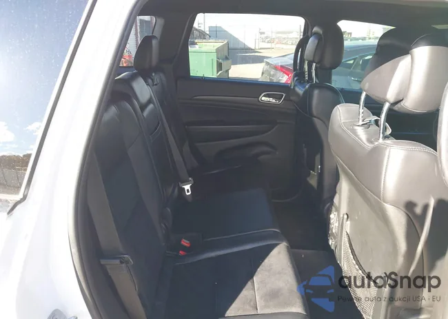 1C4RJFAG2JC104332: 40784075