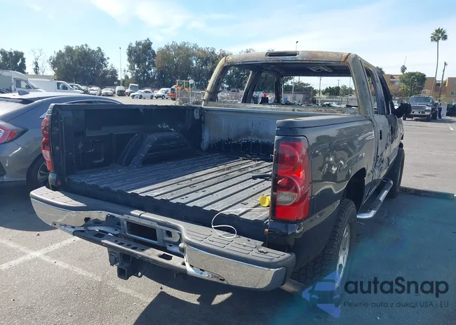 2GCEC13T051219853: 40784485