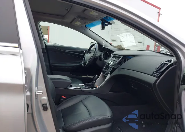 5NPEC4ACXDH593713: 40785321