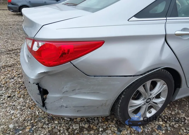 5NPEC4ACXDH593713: 40785321