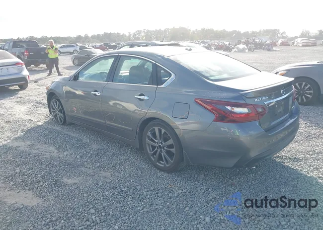 1N4AL3AP4JC286837: 40790095