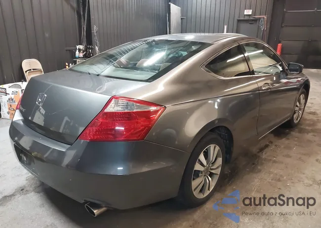 1HGCS12789A000523: 40790595