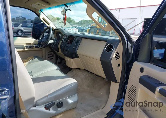 1FTSW21R18ED61641: 40793349