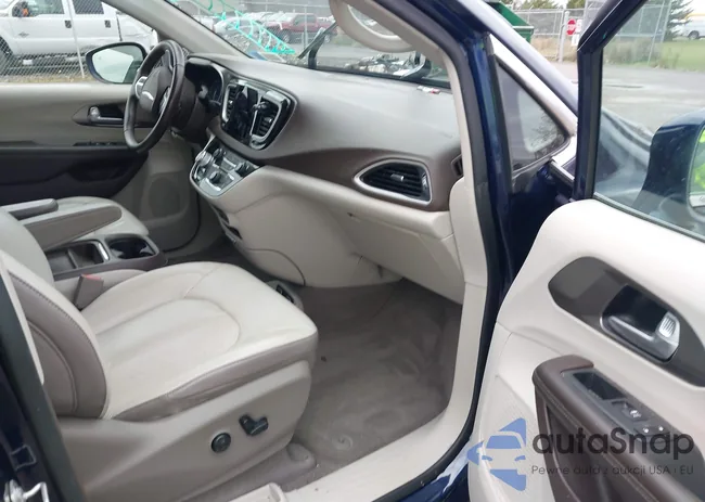 2C4RC1BG6JR233614: 40794355