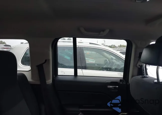 1C4NJRFB6CD651467: 40795750