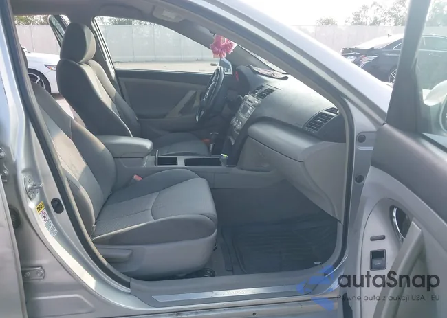 4T1BF3EK5BU712854: 40796871