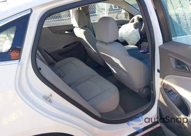 1G1ZC5ST8LF026682: 40797655