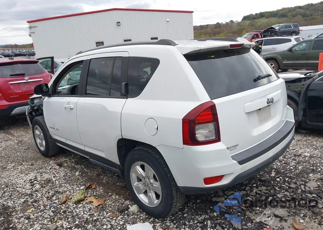 1C4NJCBB9GD574568: 40800035