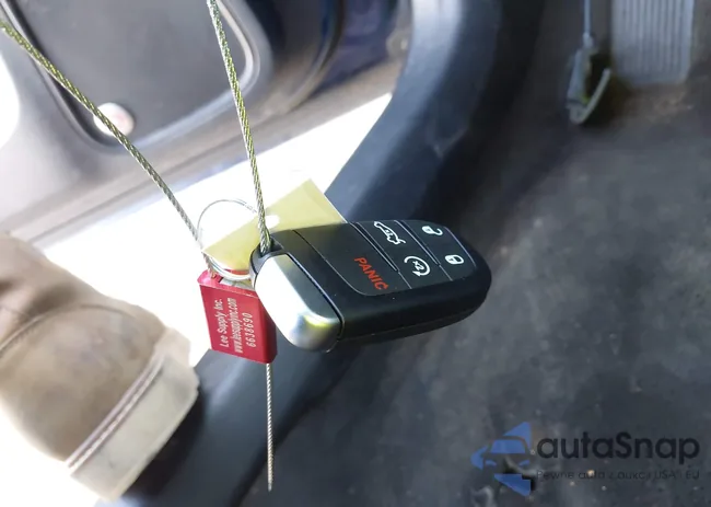 2C3CDXHG9FH852674: 40799503