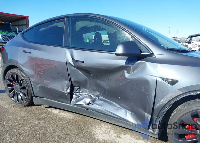 7SAYGDEF9NF551722: 40801057