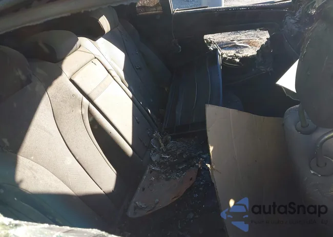 WDDUG8CB0EA044421: 40801135