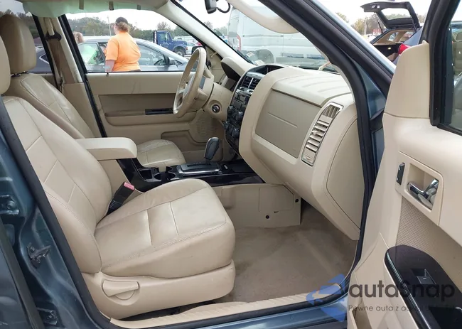 1FMCU0EG2CKB38988: 40800496