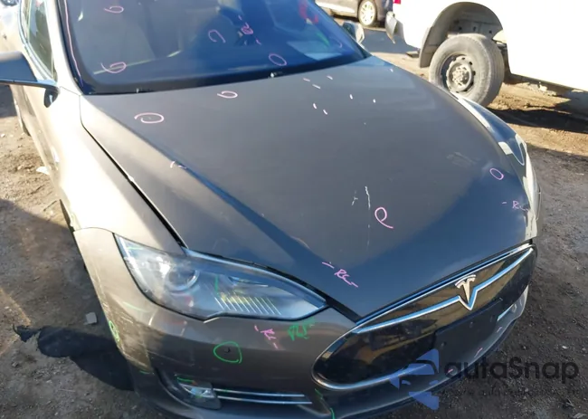 5YJSA1E25FF115077: 40805761