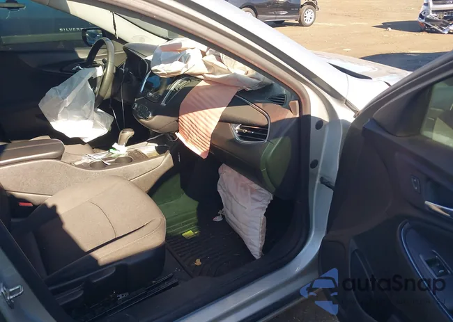 1G1ZD5ST7KF148641: 40808043