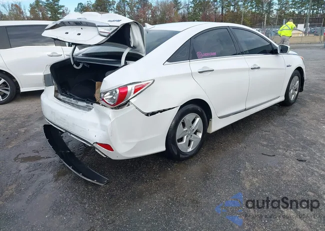 KMHEC4A48BA018017: 40810070