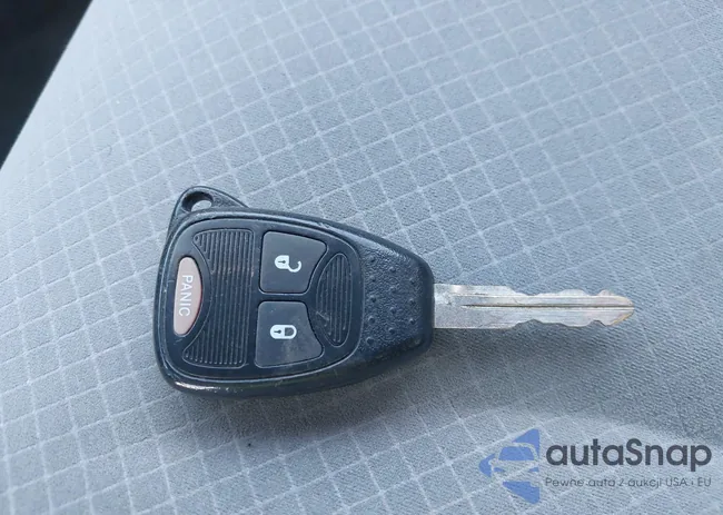 2A4GP44R67R325580: 40810636