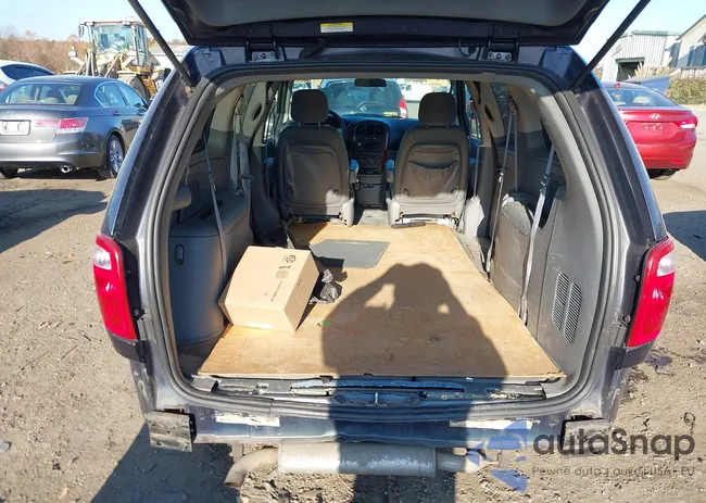 2A4GP44R67R325580: 40810636