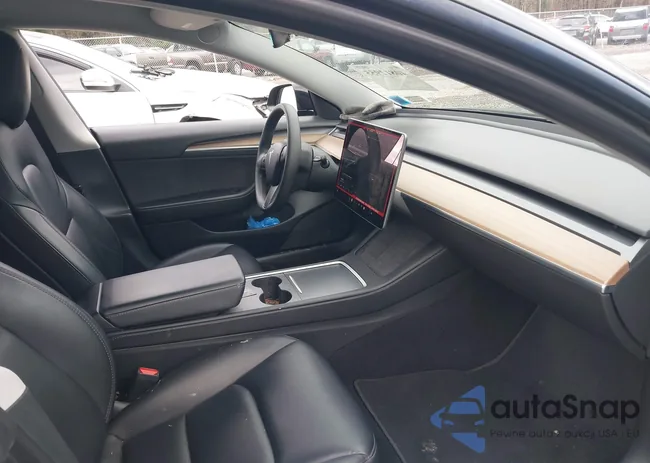 5YJ3E1EB6MF055901: 40812955