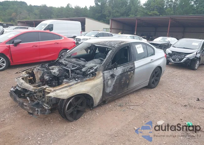 WBA3B1G56FNT03520: 40813367