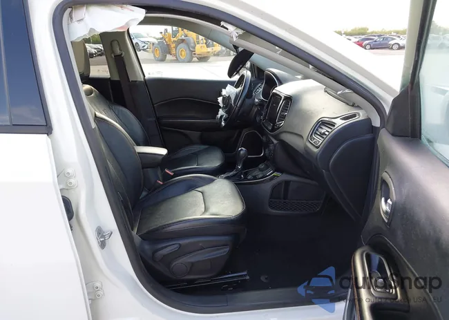 3C4NJDCB1MT515007: 40814151