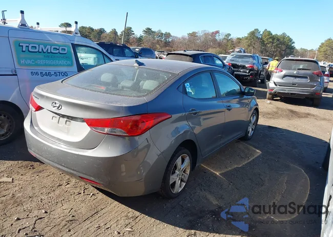 5NPDH4AE4CH062827: 40815857