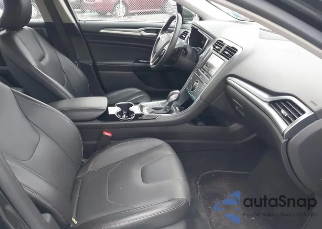 3FA6P0D96FR175561: 40817044