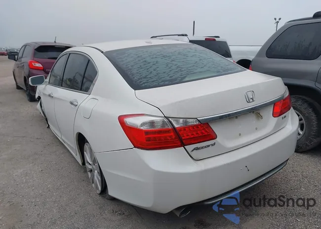 1HGCR3F84DA011473: 40816452