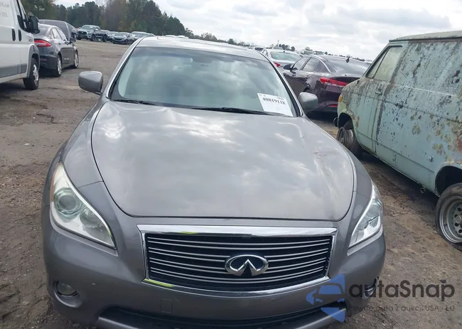 JN1BY1APXBM324235: 40819118