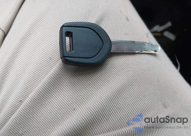 1HGCP2F31CA036074: 40823577