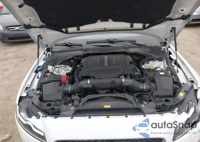 SAJBK4BV2GCY23722: 40825487