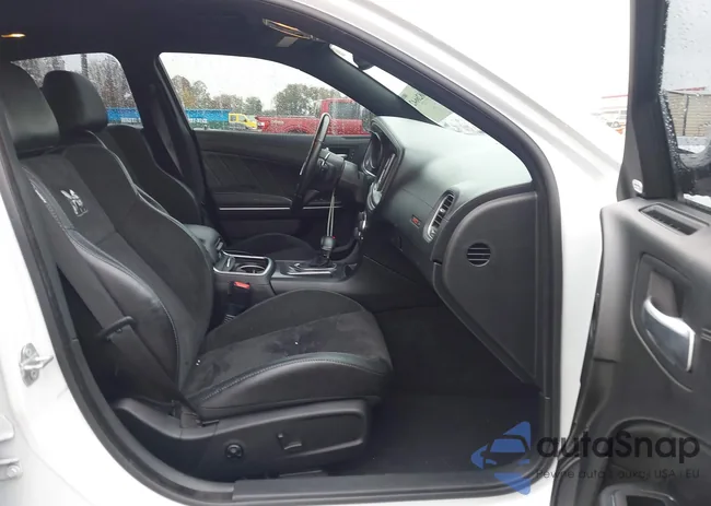 2C3CDXGJ3MH626723: 40826642