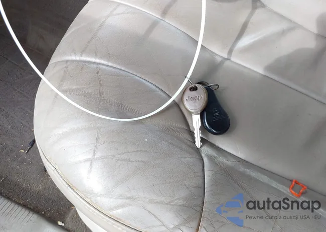 1J4GW48N2YC187623: 40828035