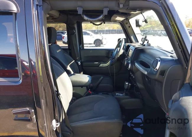 1C4BJWEG5FL734770: 40828324