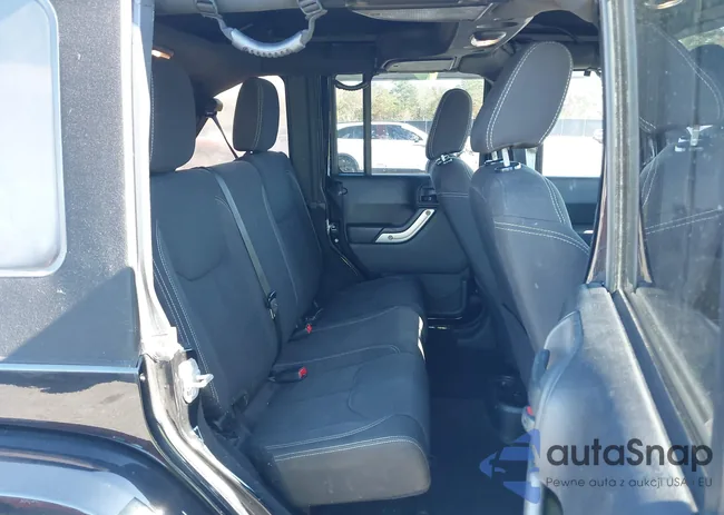 1C4BJWEG5FL734770: 40828324