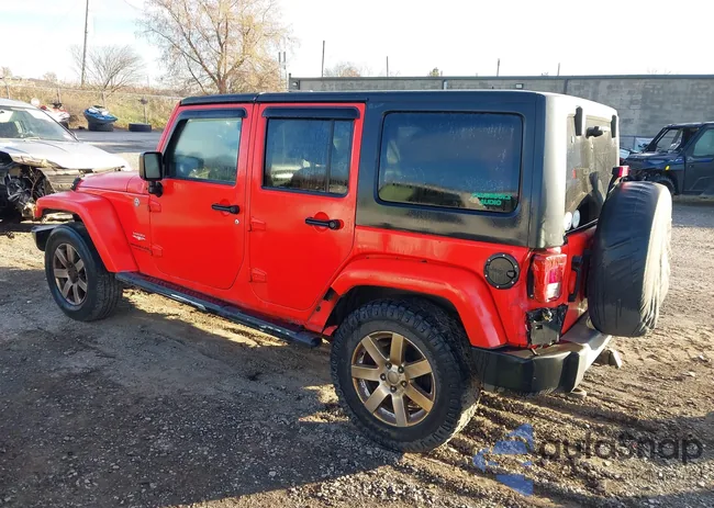 1C4BJWEG8DL665585: 40830069