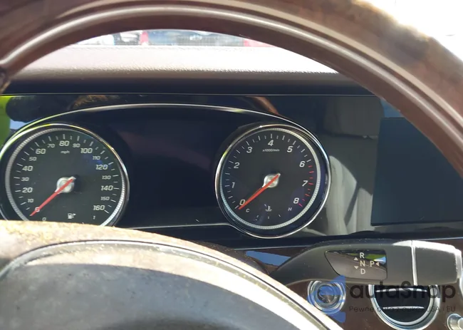 WDDZF4JB2HA137353: 40830208