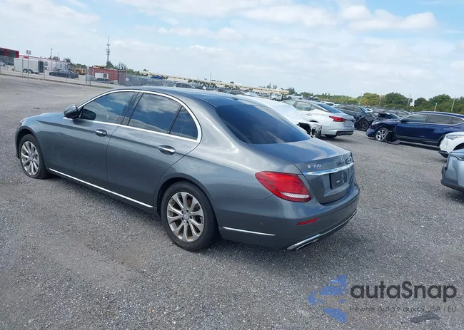 WDDZF4JB2HA137353: 40830208