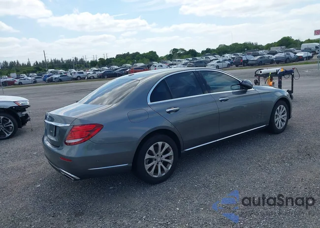 WDDZF4JB2HA137353: 40830208