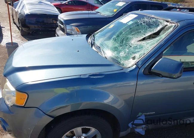 1FMCU4K39CKA43689: 40831522