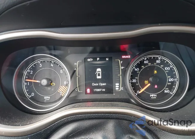 1C4PJLCB5FW782392: 40832858